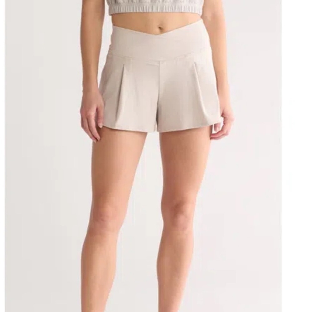 Yogalicious Lux Women's Meredith Crossover Waist Athletic Pleated Cream Shorts